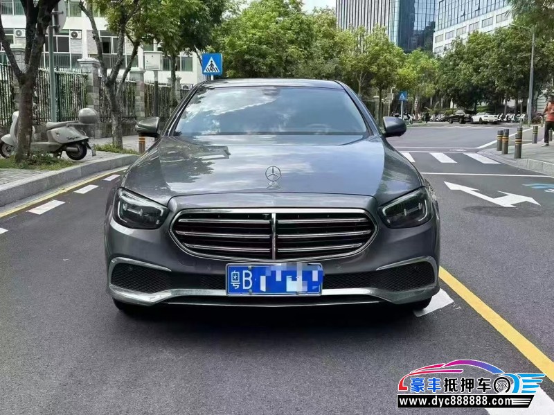22年奔驰E轿车抵押车出售