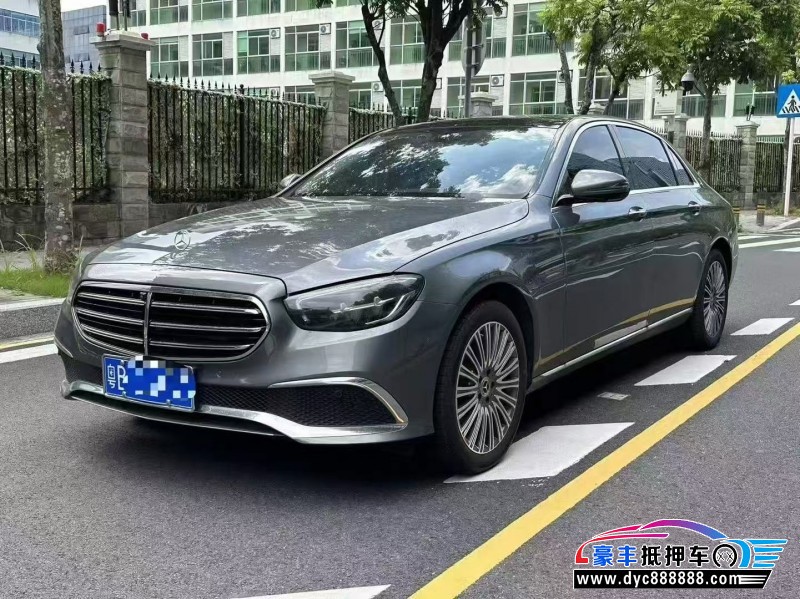 22年奔驰E轿车抵押车出售