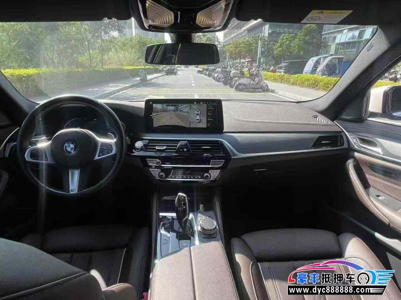 22年宝马5系轿车抵押车出售