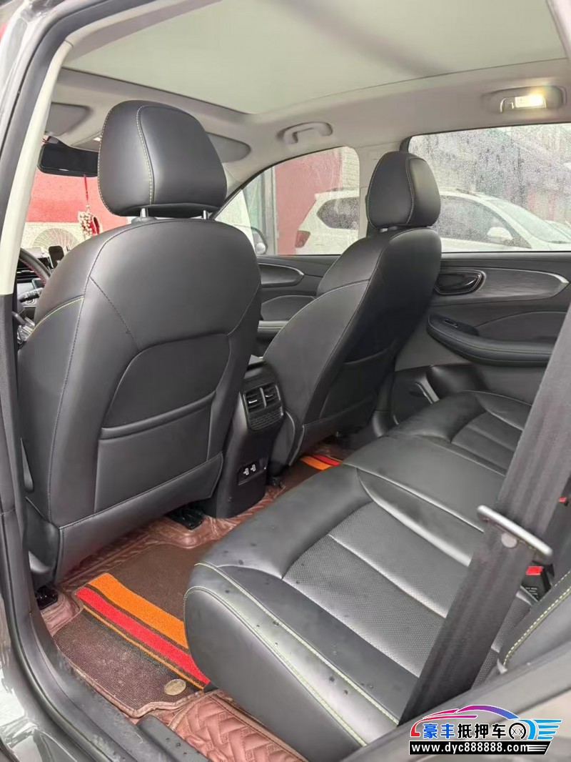 22年荣威RX5轿车抵押车出售