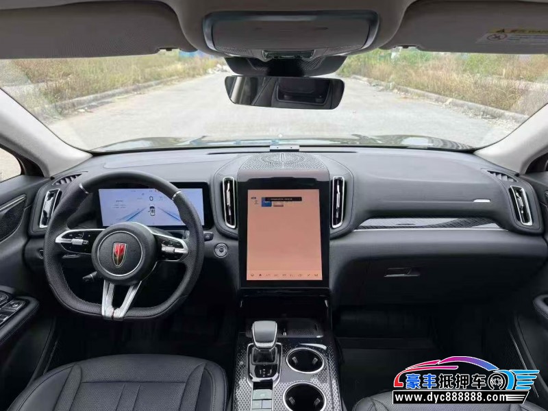 25年红旗HS3轿车抵押车出售