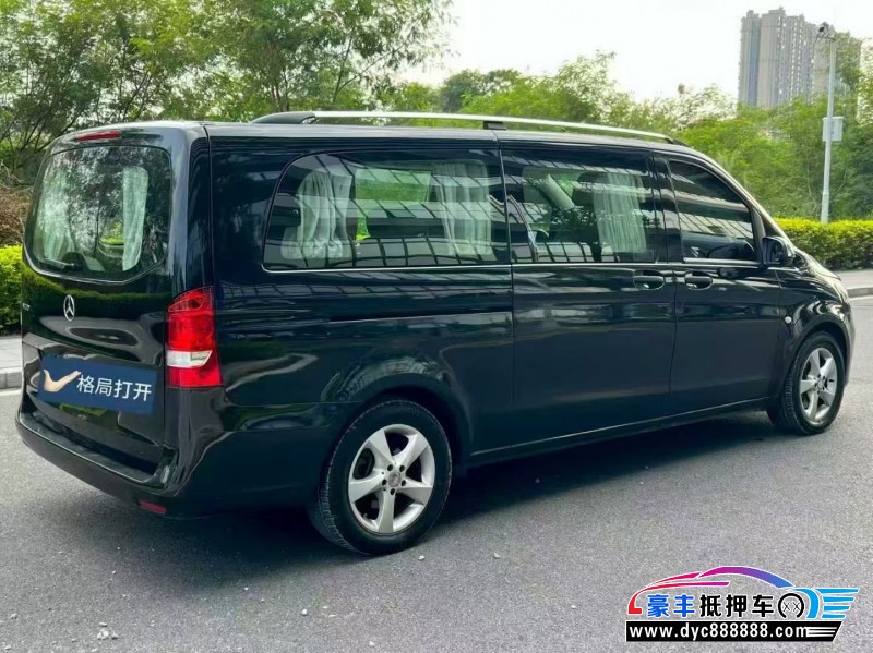 18年奔驰威霆轿车抵押车出售