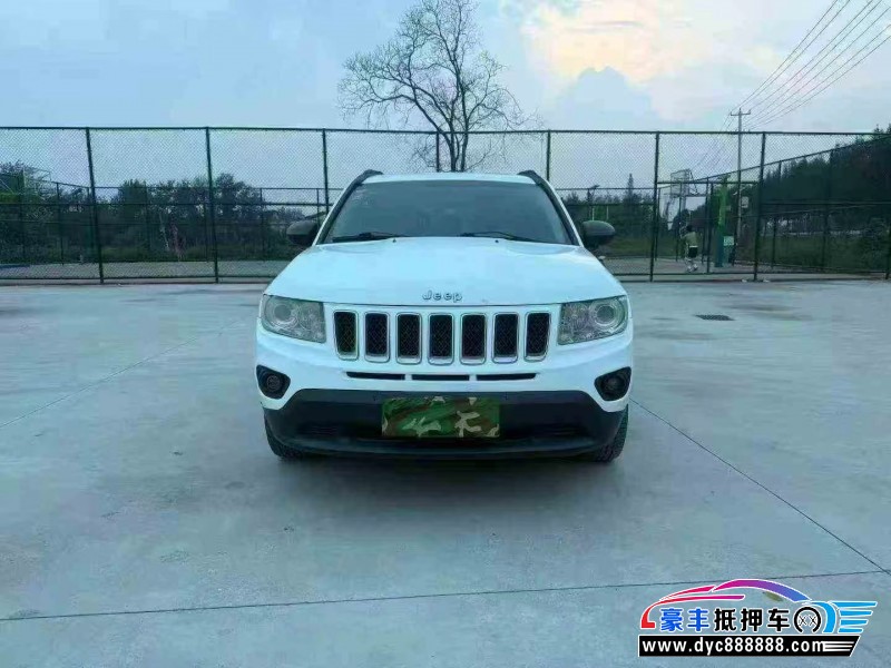 13年Jeep指南者轿车抵押车出售