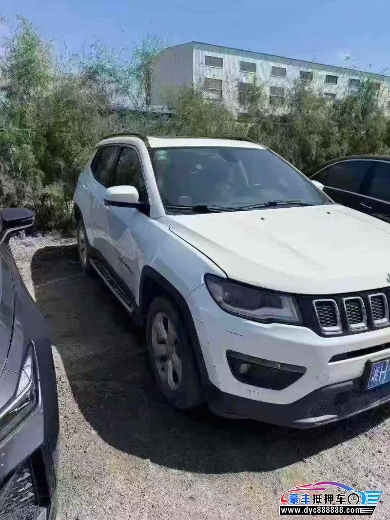 17年Jeep指南者轿车抵押车出售