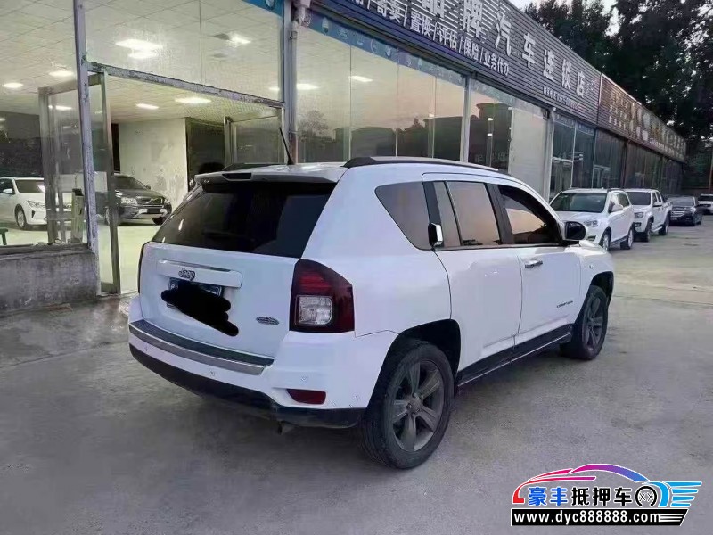 16年Jeep指南者轿车抵押车出售