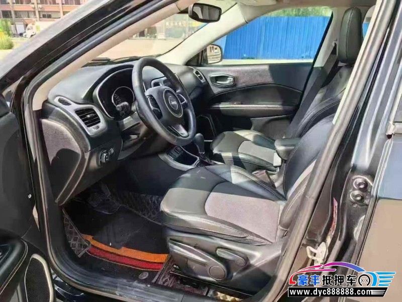 21年Jeep指南者轿车抵押车出售