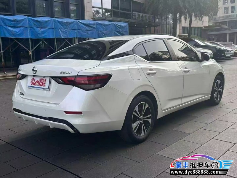 22年日产轩逸轿车抵押车出售