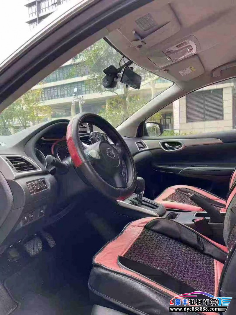 20年日产轩逸轿车抵押车出售