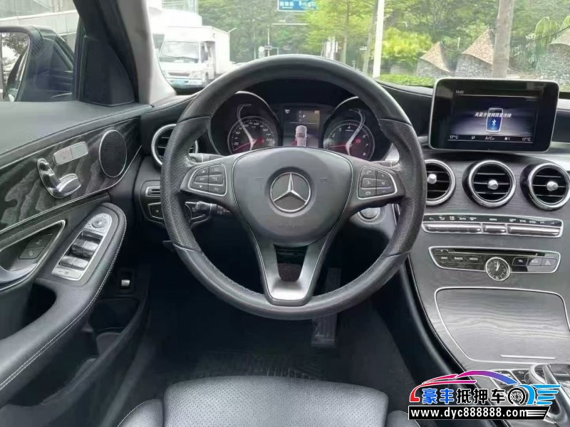 18年奔驰C轿车抵押车出售