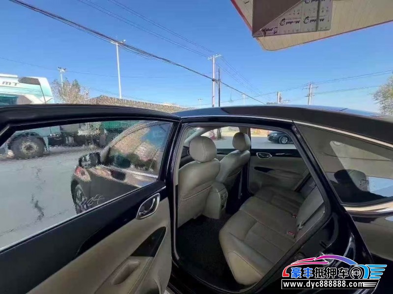 17年日产轩逸轿车抵押车出售