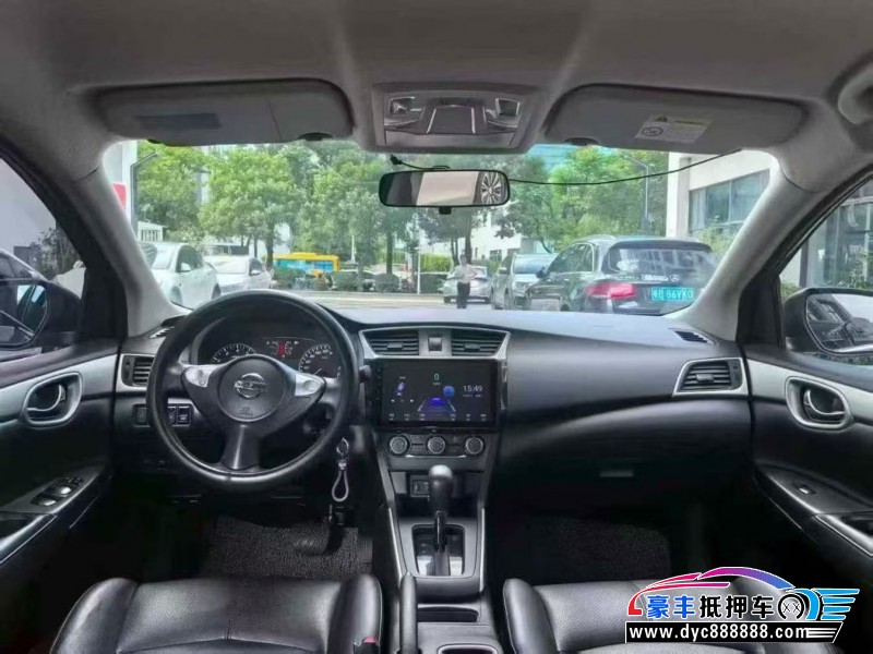 20年日产轩逸轿车抵押车出售