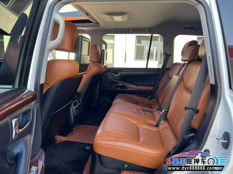 17年雷克萨斯LX轿车抵押车出售