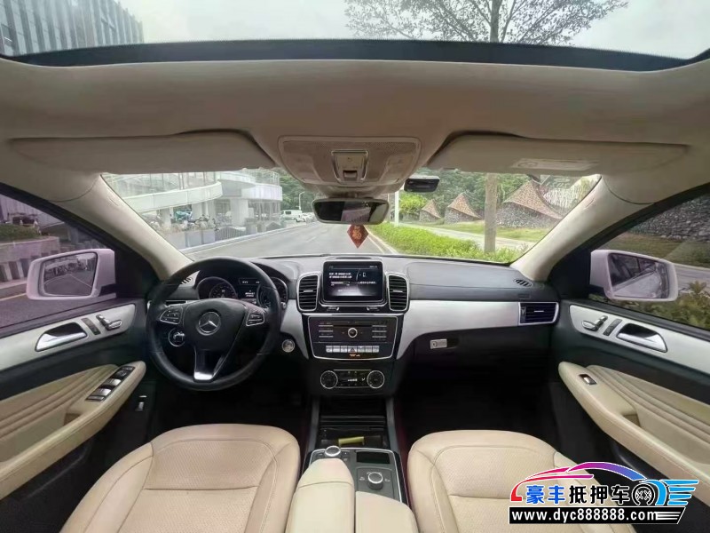 17年奔驰GLE轿车抵押车出售