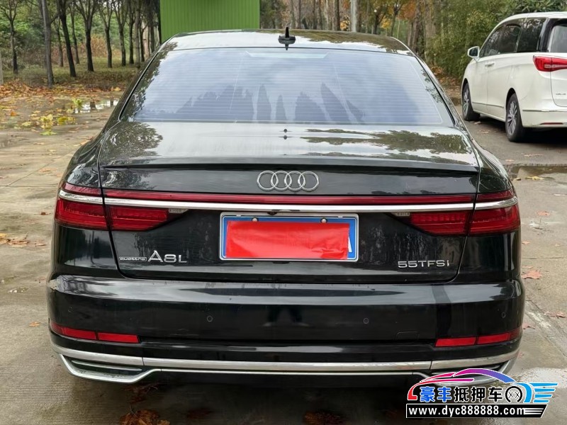 19年奥迪A8L轿车抵押车出售