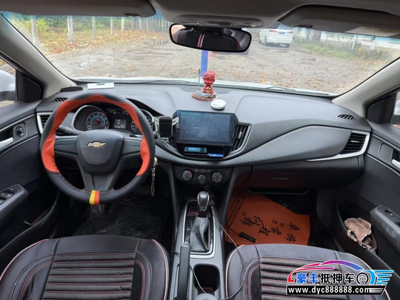 18年雪佛兰科沃兹轿车抵押车出售