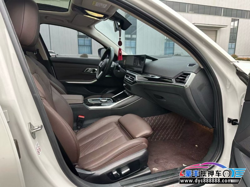 23年宝马i3轿车抵押车出售