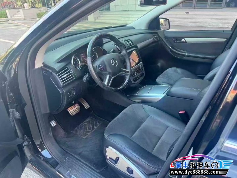 16年奔驰R轿车抵押车出售