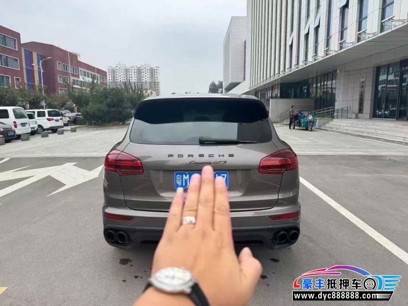 15年保时捷卡宴轿车抵押车出售