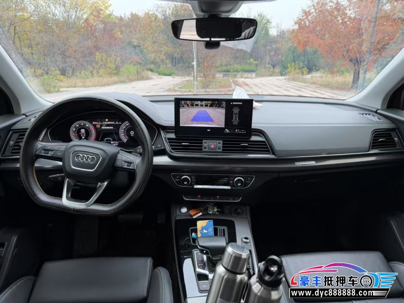 22年奥迪Q5轿车抵押车出售