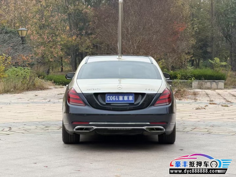 17年奔驰迈巴赫S级轿车抵押车出售