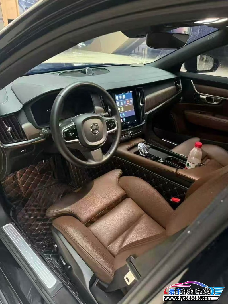 24年沃尔沃S90轿车抵押车出售