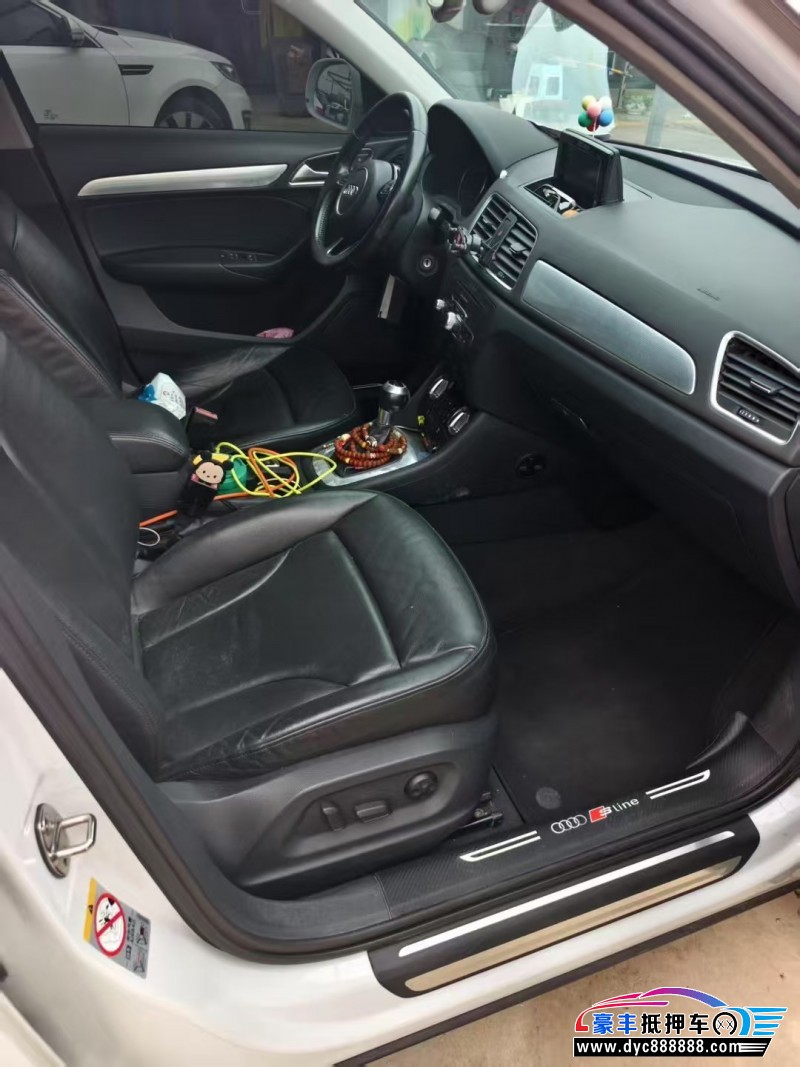 15年奥迪Q3轿车抵押车出售