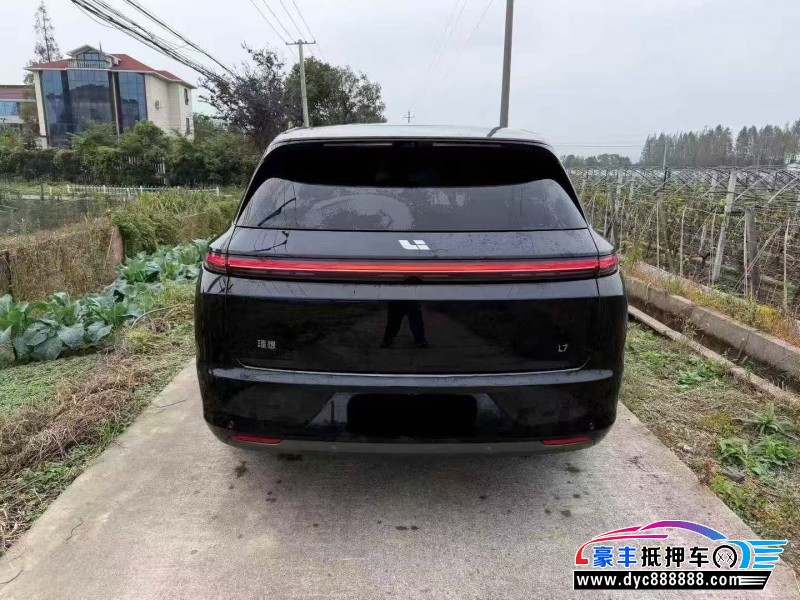 23年理想L7轿车抵押车出售