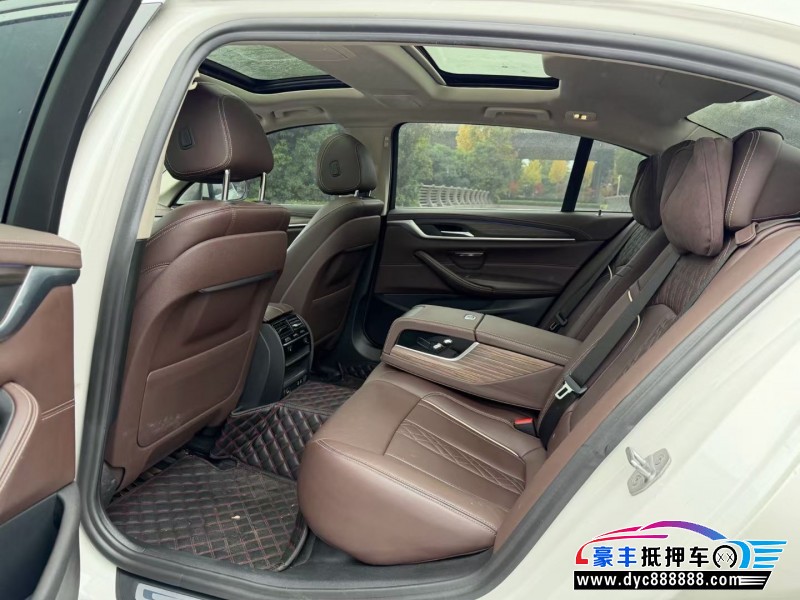 20年宝马5系轿车抵押车出售