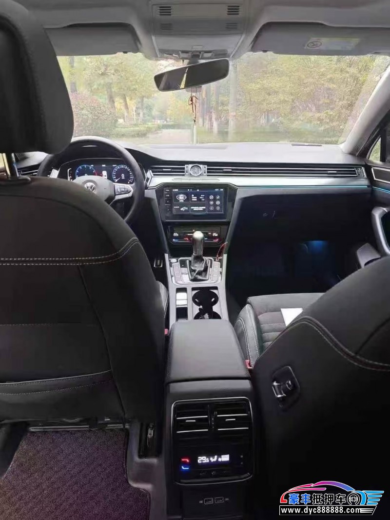 21年大众迈腾轿车抵押车出售