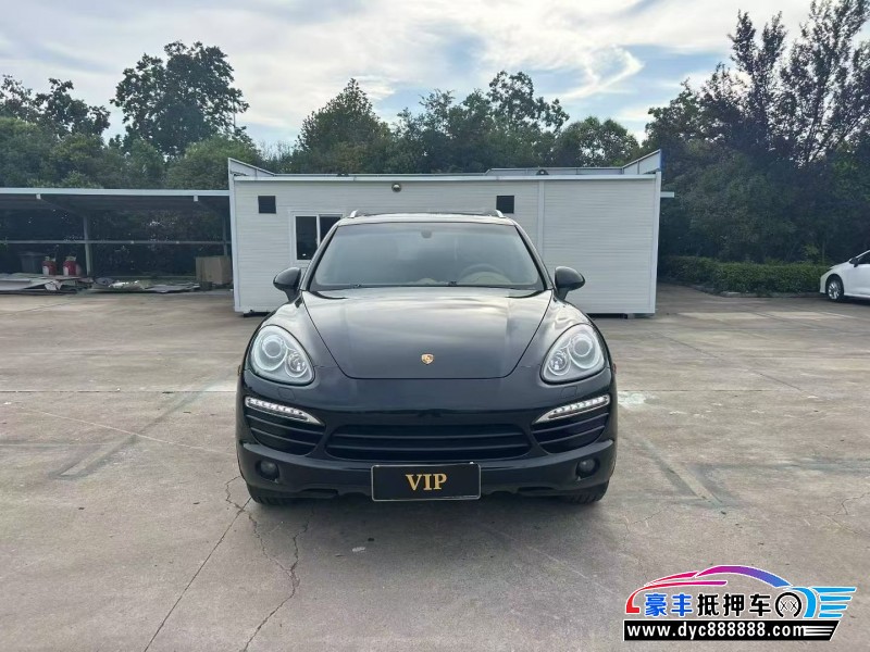 15年保时捷卡宴轿车抵押车出售