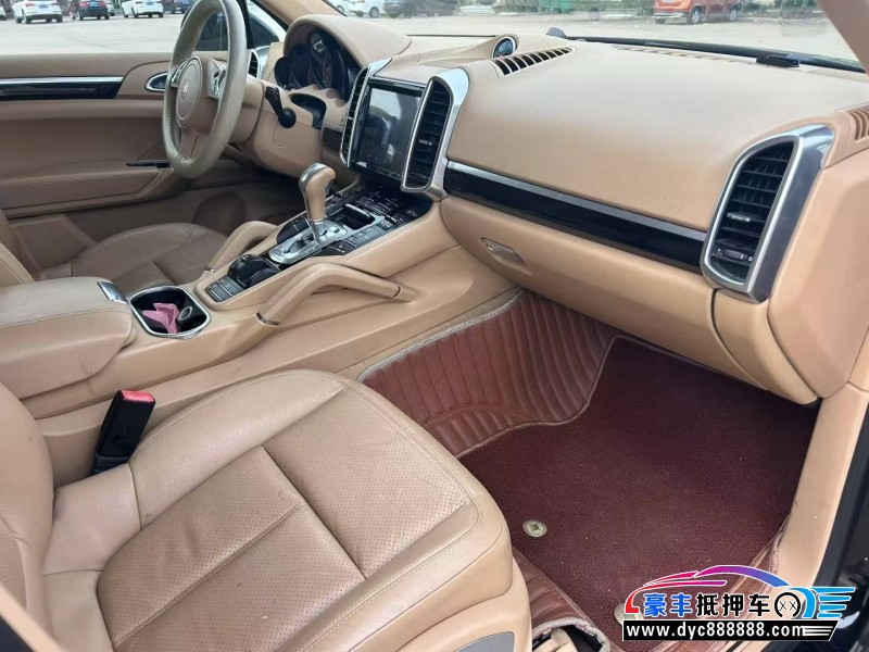 15年保时捷卡宴轿车抵押车出售