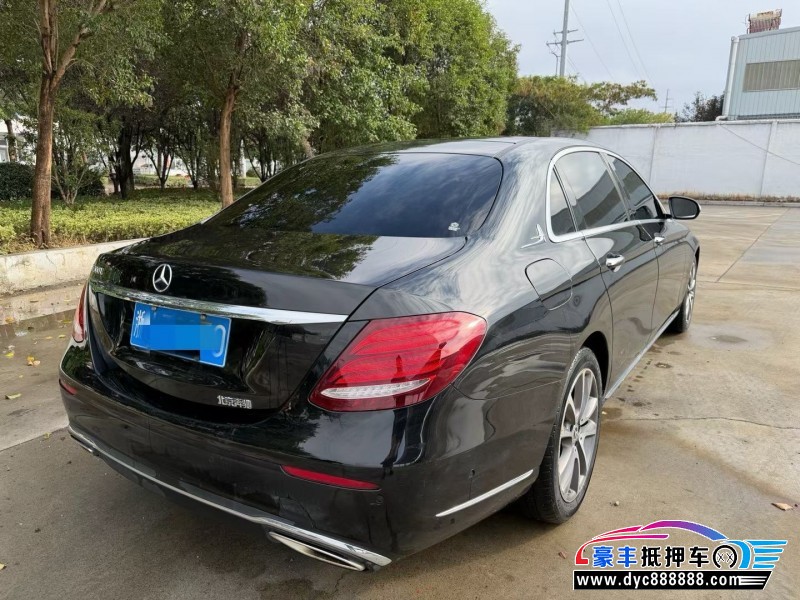 19年奔驰E轿车抵押车出售