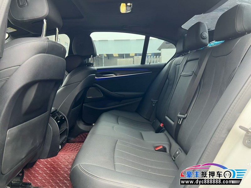 22年宝马5系轿车抵押车出售