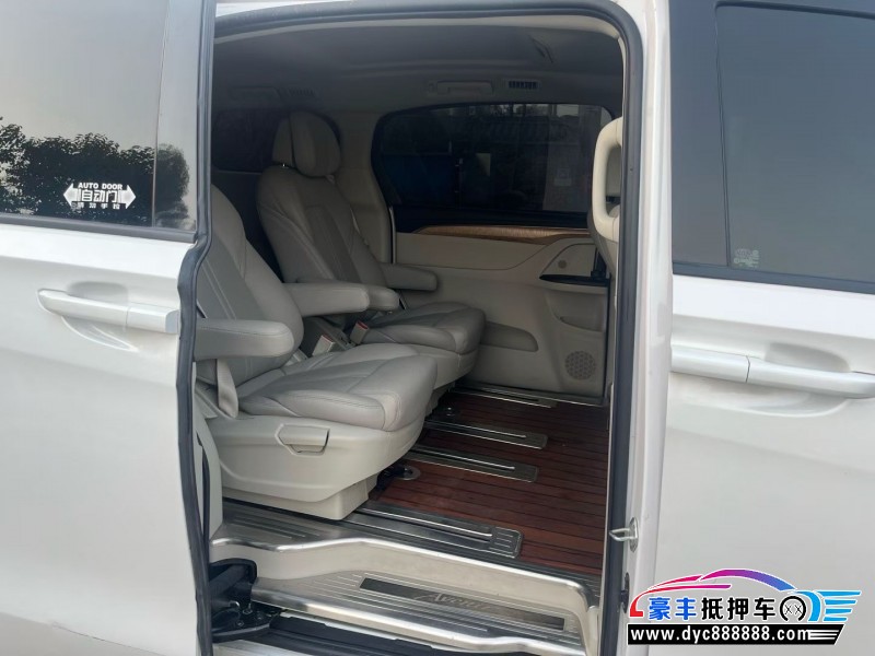 18年别克GL8轿车抵押车出售