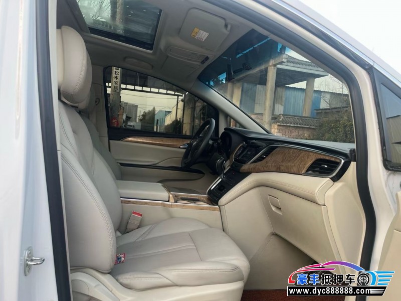 18年别克GL8轿车抵押车出售