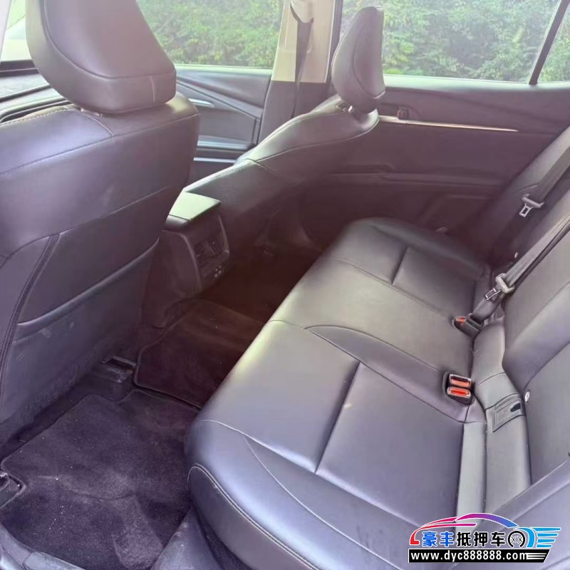 25年丰田凯美瑞轿车抵押车出售