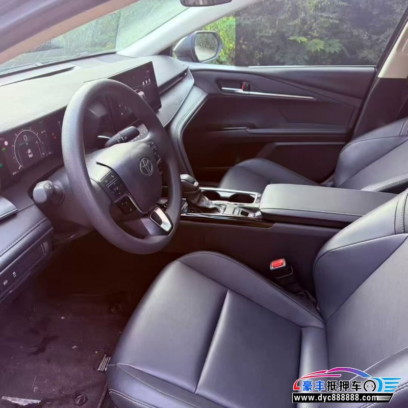 25年丰田凯美瑞轿车抵押车出售