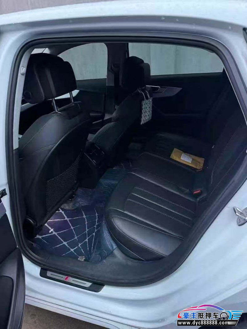 21年奥迪A4L轿车抵押车出售