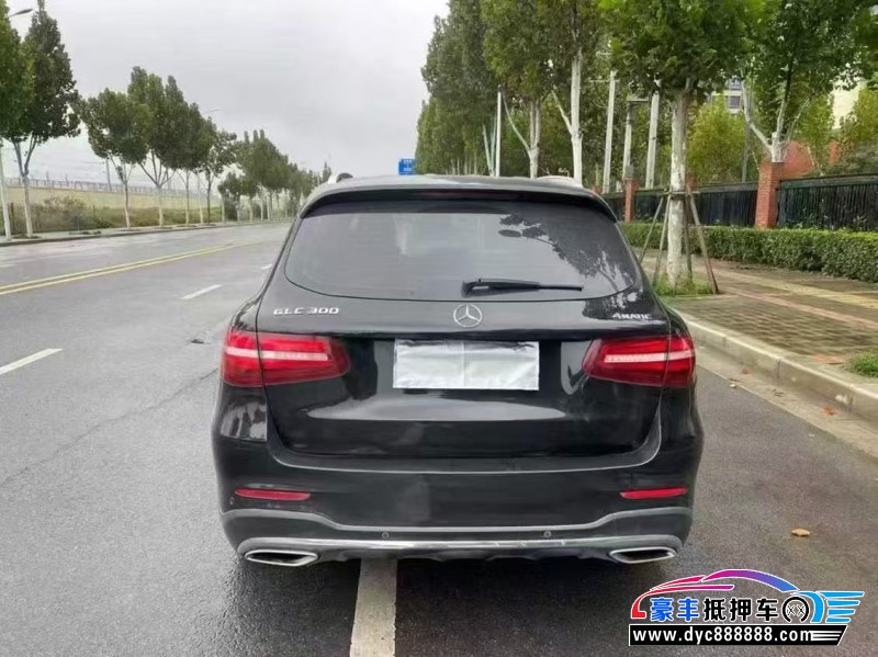 18年奔驰GLC轿车抵押车出售