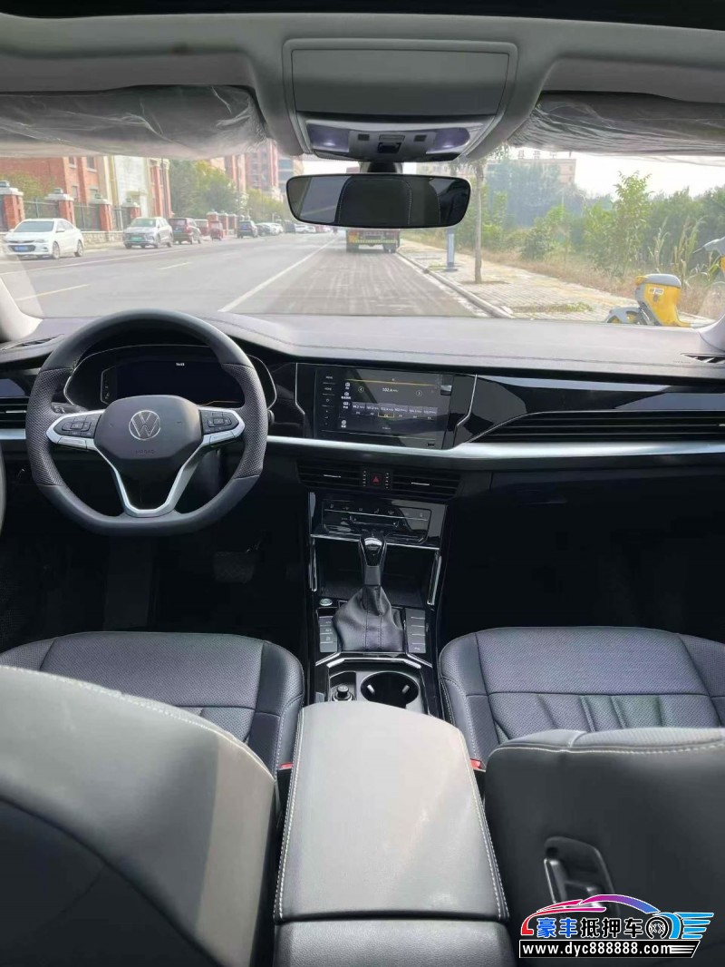 25年大众帕萨特轿车抵押车出售