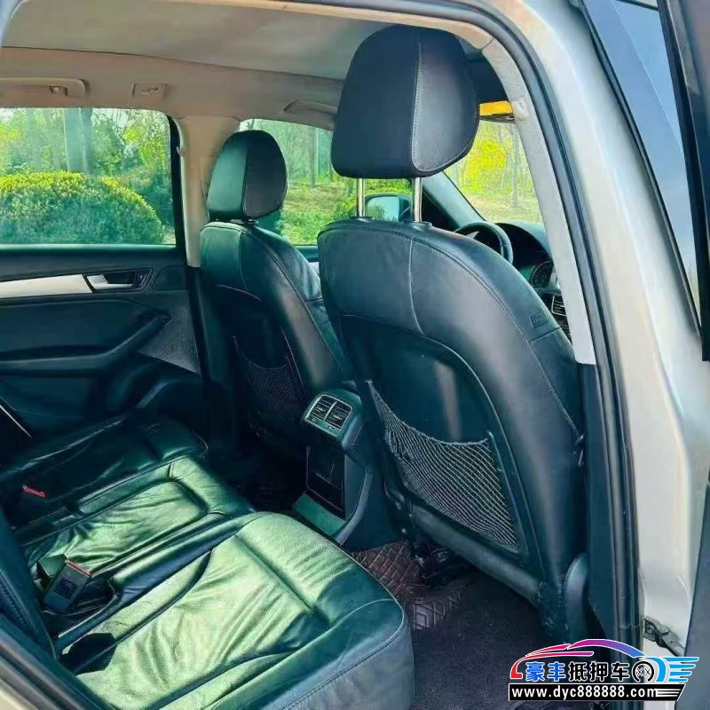 17年奥迪Q5轿车抵押车出售