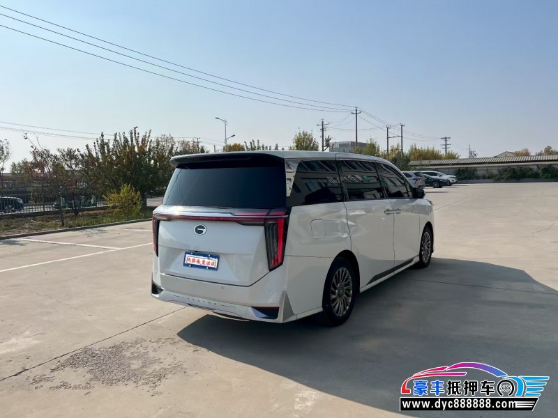 25年传祺M8轿车抵押车出售