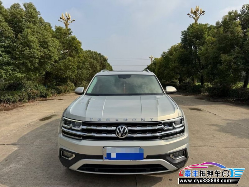 17年大众途昂轿车抵押车出售