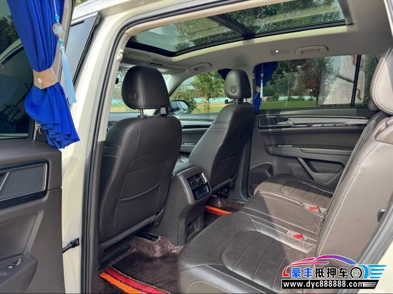 17年大众途昂轿车抵押车出售