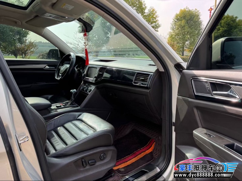 17年大众途昂轿车抵押车出售