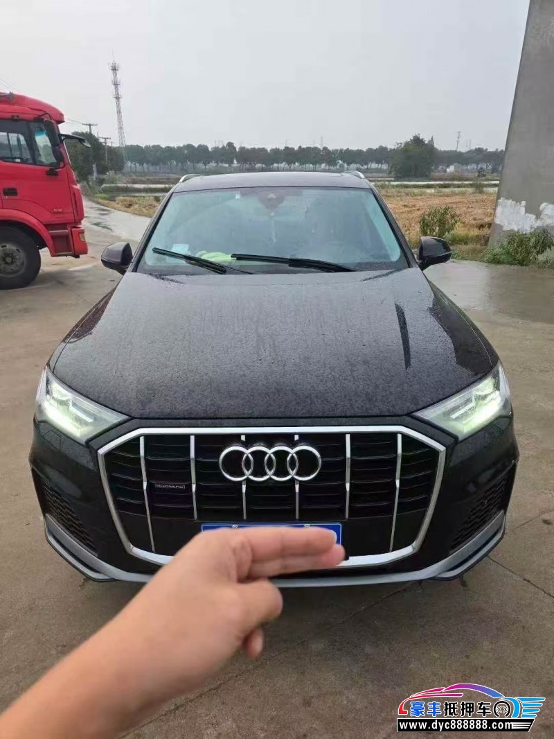 22年奥迪Q7轿车抵押车出售