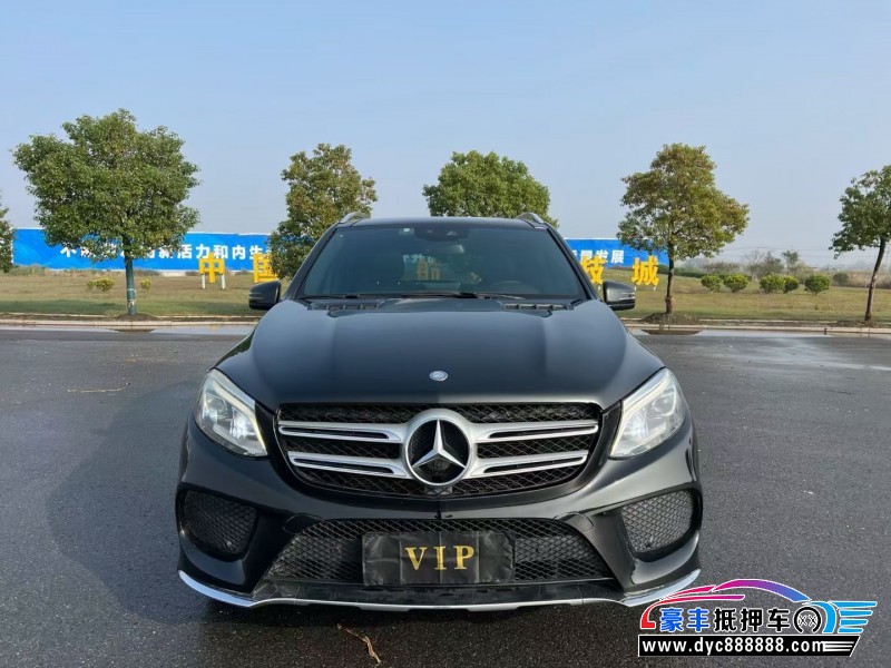 15年奔驰GLE轿车抵押车出售