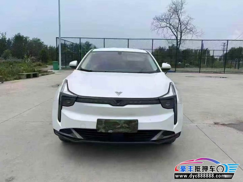 23年哪吒U轿车抵押车出售