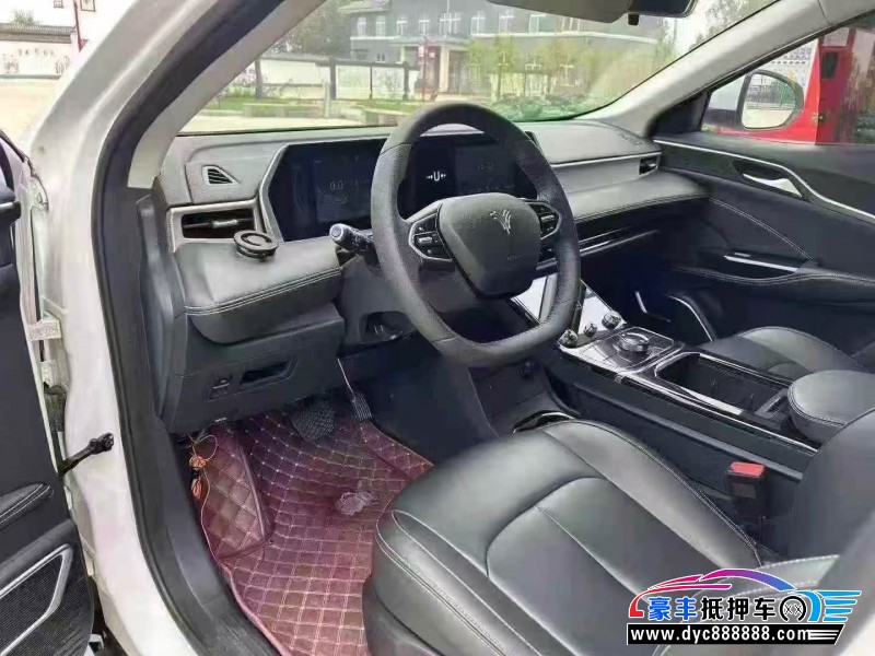 23年哪吒U轿车抵押车出售