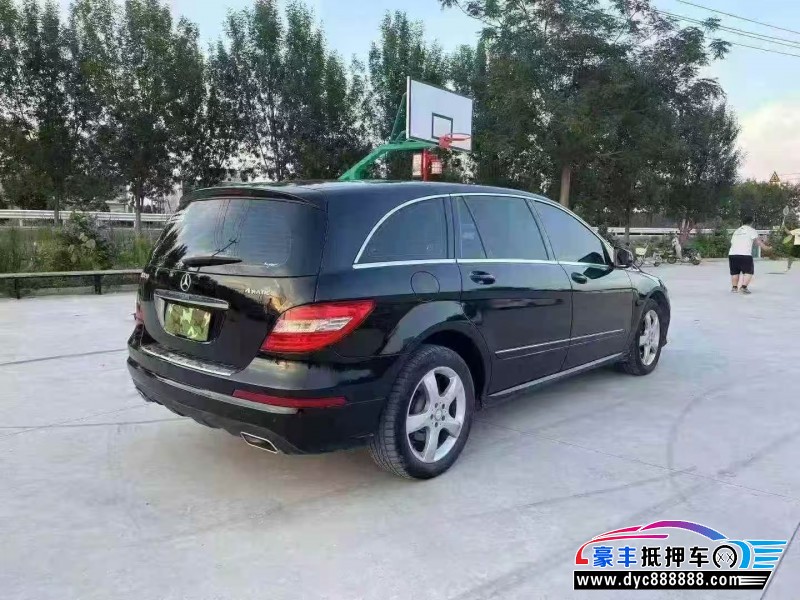 14年奔驰R轿车抵押车出售
